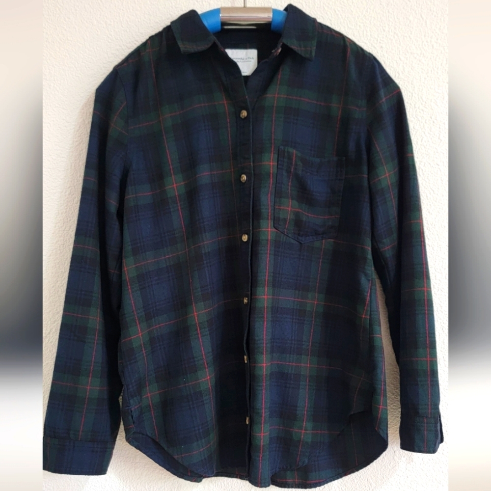 Abercrombie and Fitch button-down shirt L